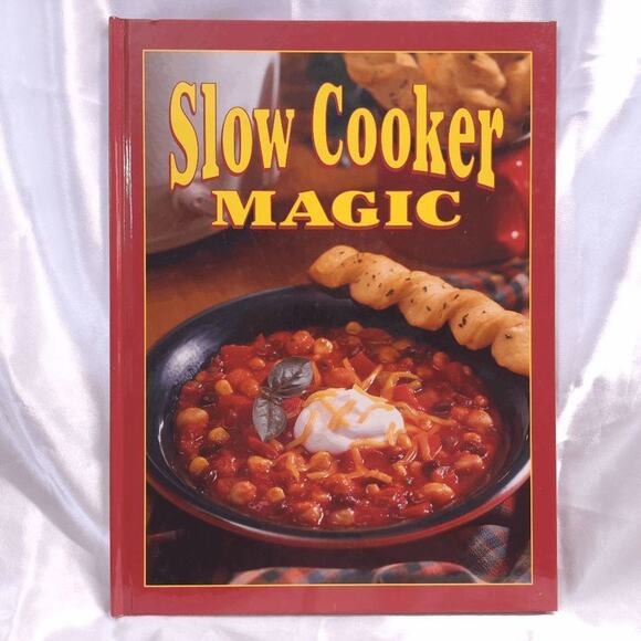 BUNDLE ONLY Cookbook Cook Book Slow Cooker Magic Recipes 2004 Metric Conversion - Picture 1 of 3